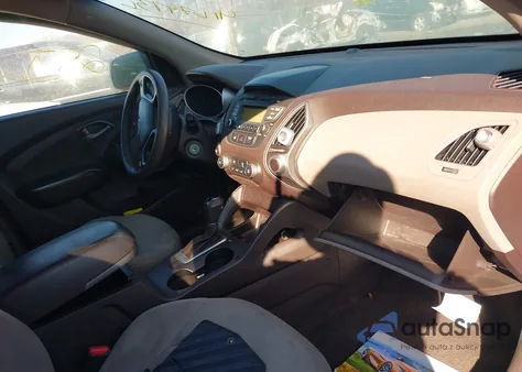 2014 Hyundai Tucson Gls z USA, uszkodzony, nr VIN KM8JT3AF1EU850408